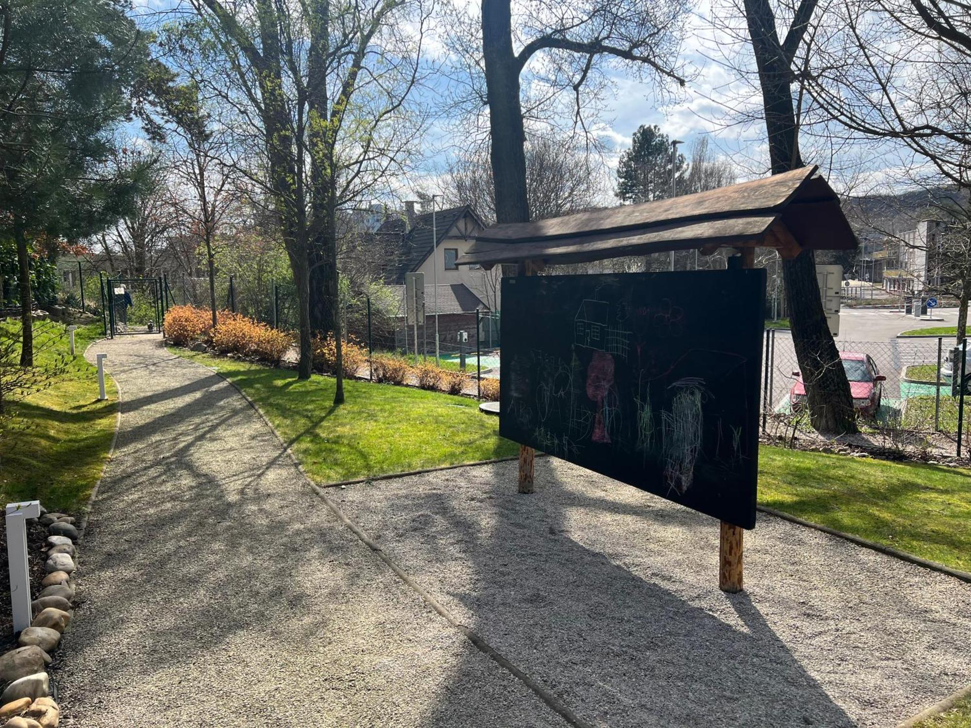 Forest Park Garden Apartment Bratislava Eksteriør bilde